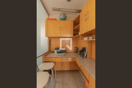 Apartamento à venda com 200m², 3 quartos e 3 vagasEscritório