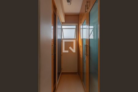 Apartamento à venda com 200m², 3 quartos e 3 vagasSuíte - Closet