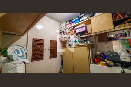 Casa à venda com 355m², 7 quartos e 4 vagas Casa à venda com 355m², 7 quartos e 4 vagasCasa 1 - Despensa