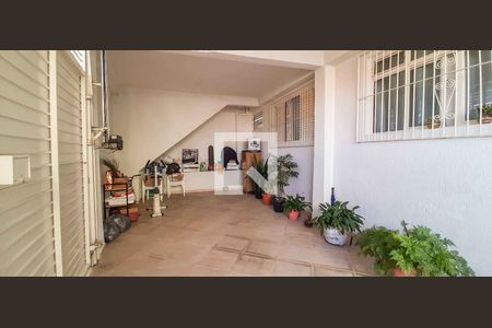 Casa à venda com 355m², 7 quartos e 4 vagas Casa à venda com 355m², 7 quartos e 4 vagasCasa 1 - Garagem