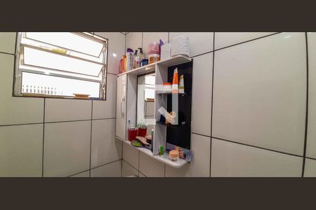 Casa à venda com 355m², 7 quartos e 4 vagas Casa à venda com 355m², 7 quartos e 4 vagasCasa 2 - Banheiro