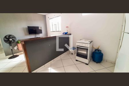Casa à venda com 355m², 7 quartos e 4 vagas Casa à venda com 355m², 7 quartos e 4 vagasCasa 2 - Cozinha