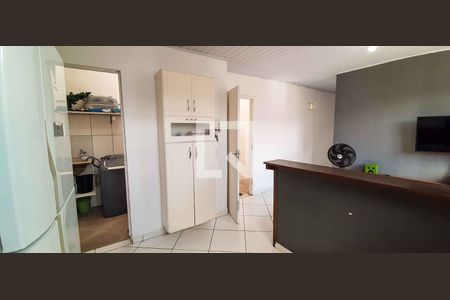 Casa à venda com 355m², 7 quartos e 4 vagas Casa à venda com 355m², 7 quartos e 4 vagasCasa 2 - Cozinha
