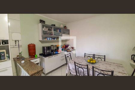 Casa à venda com 355m², 7 quartos e 4 vagas Casa à venda com 355m², 7 quartos e 4 vagasCasa 1 - Copa