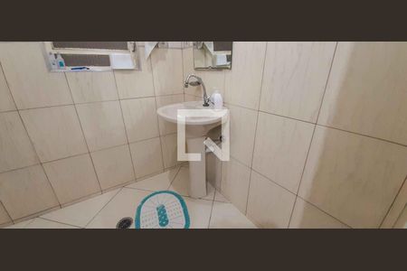 Casa à venda com 355m², 7 quartos e 4 vagas Casa à venda com 355m², 7 quartos e 4 vagasCasa 1 - Banheiro Social