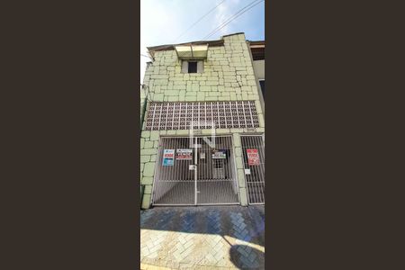 Casa à venda com 355m², 7 quartos e 4 vagas Casa à venda com 355m², 7 quartos e 4 vagasCasa 2 - Fachada da Casa 2