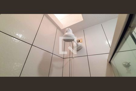 Casa à venda com 355m², 7 quartos e 4 vagas Casa à venda com 355m², 7 quartos e 4 vagasCasa 1 - Banheiro da Suíte 2