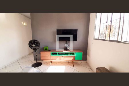 Casa à venda com 355m², 7 quartos e 4 vagas Casa à venda com 355m², 7 quartos e 4 vagasCasa 2 - Sala