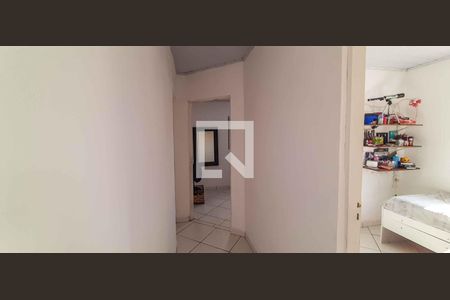 Casa à venda com 355m², 7 quartos e 4 vagas Casa à venda com 355m², 7 quartos e 4 vagasCasa 2 - Corredor