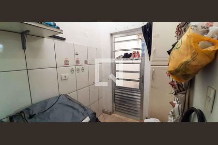 Casa à venda com 355m², 7 quartos e 4 vagas Casa à venda com 355m², 7 quartos e 4 vagasCasa 2 - Área de Serviço