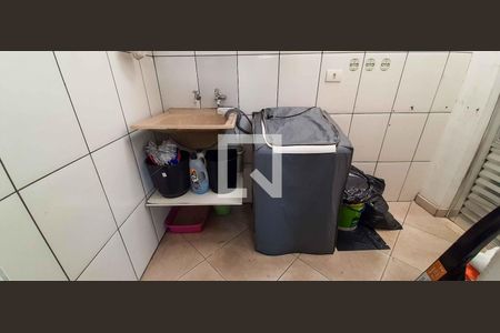 Casa à venda com 355m², 7 quartos e 4 vagas Casa à venda com 355m², 7 quartos e 4 vagasCasa 2 - Área de Serviço