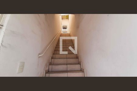 Casa à venda com 355m², 7 quartos e 4 vagas Casa à venda com 355m², 7 quartos e 4 vagasCasa 2 - Acesso a Casa