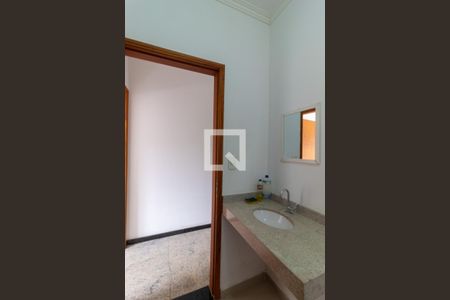 Casa à venda com 150m², 4 quartos e 2 vagasBanheiro social 2