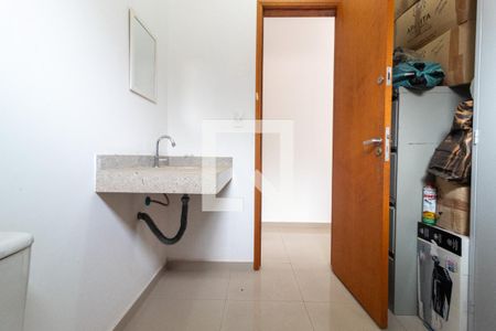 Casa à venda com 150m², 4 quartos e 2 vagasBanheiro social 1
