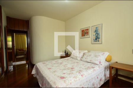 Apartamento à venda com 560m², 5 quartos e 3 vagasQuarto 2