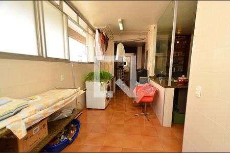 Apartamento à venda com 560m², 5 quartos e 3 vagasArea serviço