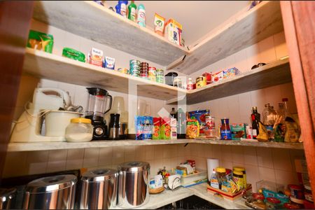 Apartamento à venda com 560m², 5 quartos e 3 vagasDespensa