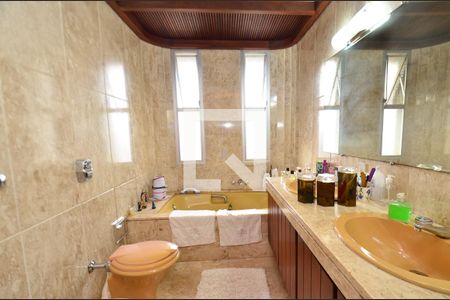 Apartamento à venda com 560m², 5 quartos e 3 vagasBanheiro suite1