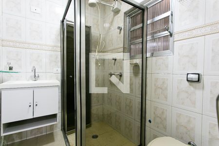 Casa para alugar com 200m², 2 quartos e 2 vagasBanheiro Social