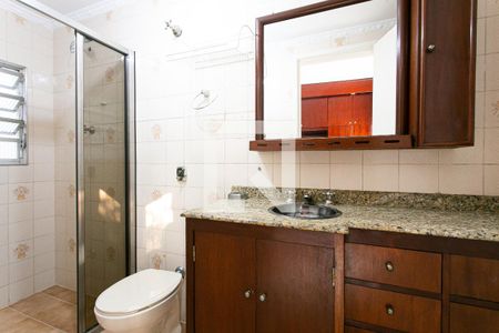 Casa para alugar com 200m², 2 quartos e 2 vagasBanheiro da Suíte