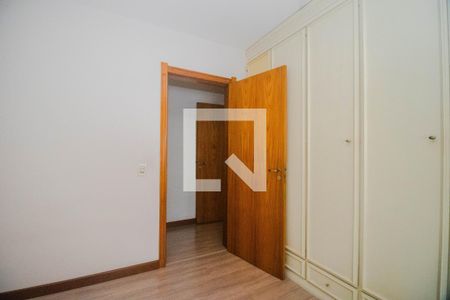 Apartamento à venda com 174m², 2 quartos e 2 vagas Apartamento à venda com 174m², 2 quartos e 2 vagasQuarto