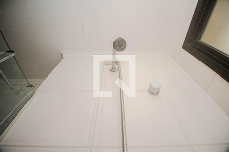 Apartamento à venda com 174m², 2 quartos e 2 vagas Apartamento à venda com 174m², 2 quartos e 2 vagasBanheiro Social