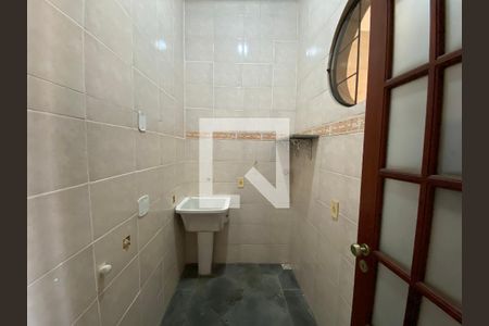 Apartamento à venda com 160m², 3 quartos e sem vagaÁrea de Serviço