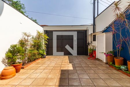 Casa à venda com 180m², 3 quartos e 3 vagas Casa à venda com 180m², 3 quartos e 3 vagasGaragem