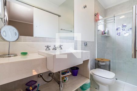 Casa à venda com 180m², 3 quartos e 3 vagas Casa à venda com 180m², 3 quartos e 3 vagasBanheiro da Suíte 2