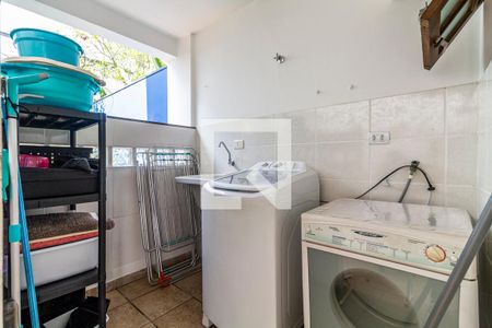 Casa à venda com 180m², 3 quartos e 3 vagas Casa à venda com 180m², 3 quartos e 3 vagasÁrea de Serviço