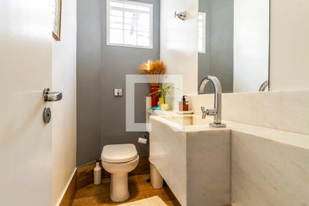 Casa à venda com 180m², 3 quartos e 3 vagas Casa à venda com 180m², 3 quartos e 3 vagasLavabo 2