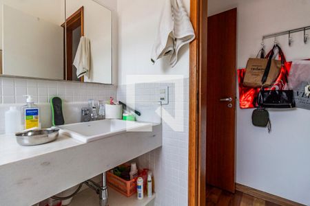 Casa à venda com 180m², 3 quartos e 3 vagas Casa à venda com 180m², 3 quartos e 3 vagasBanheiro da Suíte 1