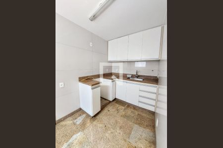 Apartamento para alugar com 110m², 3 quartos e 2 vagas Apartamento para alugar com 110m², 3 quartos e 2 vagasCozinha