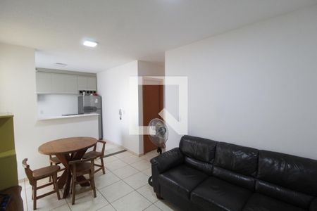 Sala de apartamento para alugar com 2 quartos, 45m² em Chácaras Tubalina E Quartel, Uberlândia