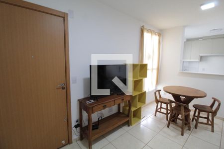 Sala de apartamento para alugar com 2 quartos, 45m² em Chácaras Tubalina E Quartel, Uberlândia