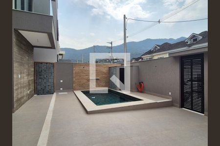 Casa de condomínio à venda com 300m², 5 quartos e 2 vagasÁrea comum