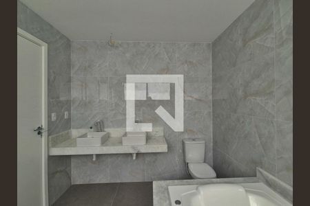 Casa de condomínio à venda com 300m², 5 quartos e 2 vagasBanheiro - Quarto 2