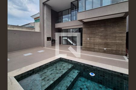 Casa de condomínio à venda com 300m², 5 quartos e 2 vagasÁrea comum