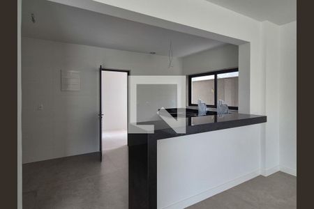 Casa de condomínio à venda com 300m², 5 quartos e 2 vagasCozinha