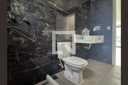 Casa de condomínio à venda com 300m², 5 quartos e 2 vagasBanheiro