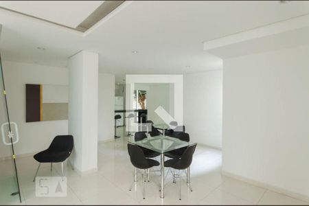 Apartamento à venda com 70m², 2 quartos e 2 vagasÁrea comum - Salão de festas