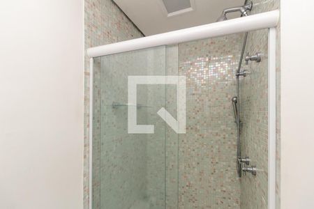 Apartamento à venda com 70m², 2 quartos e 2 vagasBanheiro 1 - Suíte