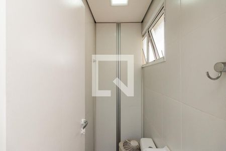 Apartamento à venda com 70m², 2 quartos e 2 vagasBanheiro de Serviço
