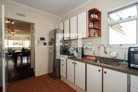 Apartamento à venda com 124m², 3 quartos e 2 vagas Apartamento à venda com 124m², 3 quartos e 2 vagasCozinha