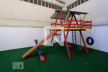 Apartamento à venda com 124m², 3 quartos e 2 vagas Apartamento à venda com 124m², 3 quartos e 2 vagasÁrea comum - Playground