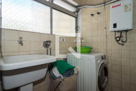 Apartamento à venda com 124m², 3 quartos e 2 vagas Apartamento à venda com 124m², 3 quartos e 2 vagasÁrea de Serviço