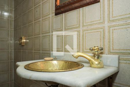 Apartamento à venda com 124m², 3 quartos e 2 vagas Apartamento à venda com 124m², 3 quartos e 2 vagasLavabo