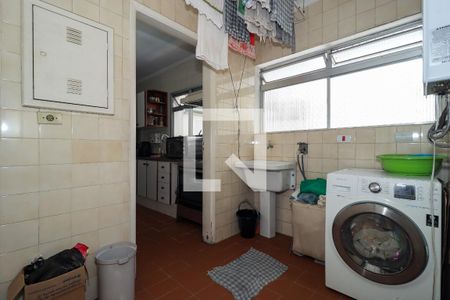 Apartamento à venda com 124m², 3 quartos e 2 vagas Apartamento à venda com 124m², 3 quartos e 2 vagasÁrea de Serviço