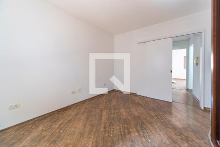 Casa para alugar com 136m², 3 quartos e 2 vagasSuíte
