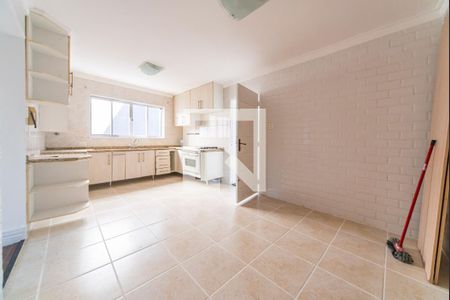 Casa para alugar com 136m², 3 quartos e 2 vagasCozinha